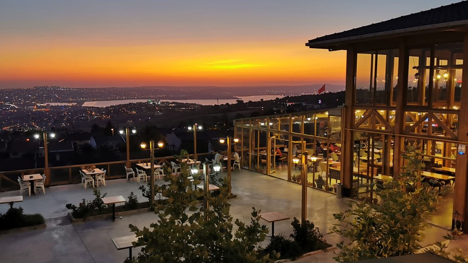 📍 İstanbul’da Manzaralı Kafe Önerileri (2026 Güncel Rehber)